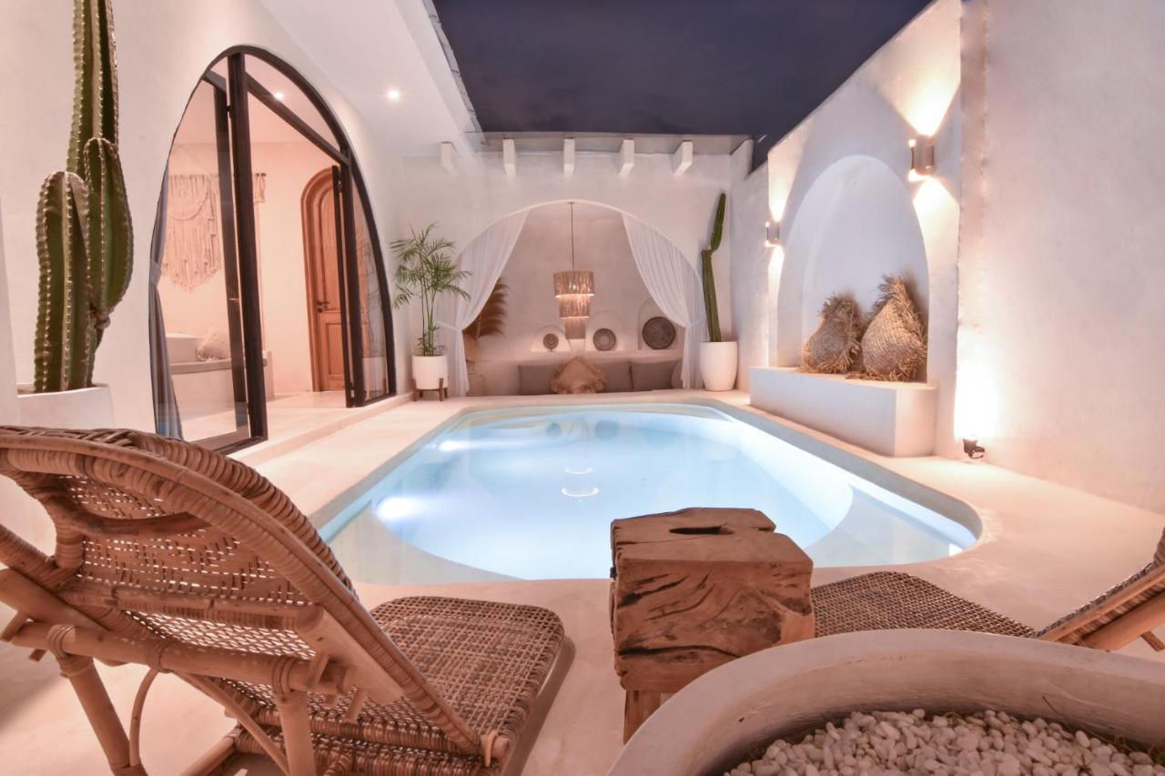 Bohemian Jogja Villas With Private Pool Kejayan Ngoại thất bức ảnh