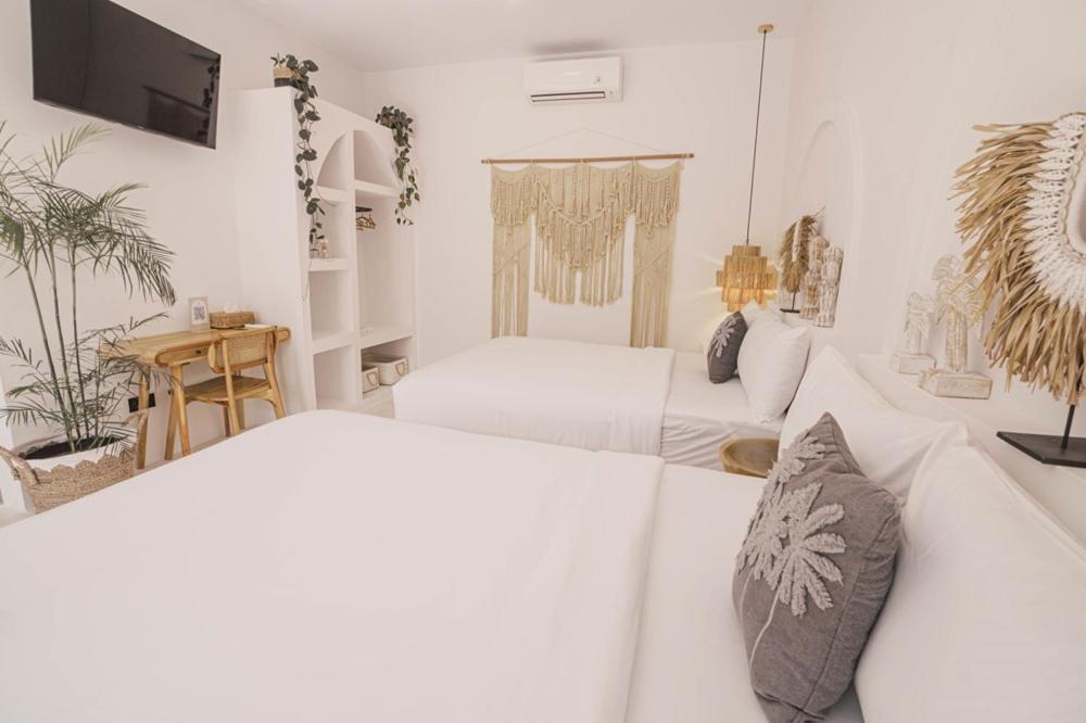 Bohemian Jogja Villas With Private Pool Kejayan Ngoại thất bức ảnh